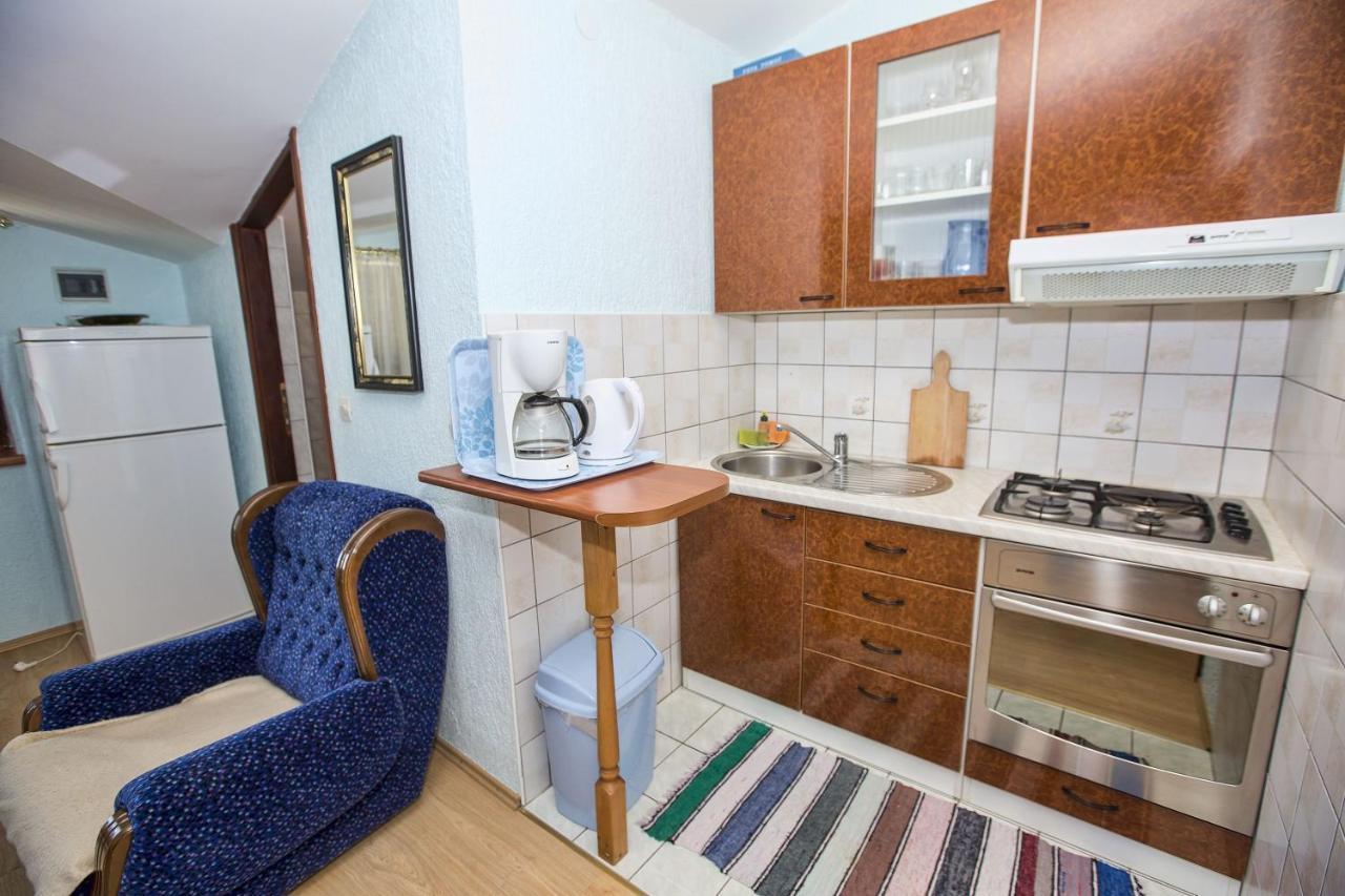 Apartmani Marijana Cesarica Esterno foto