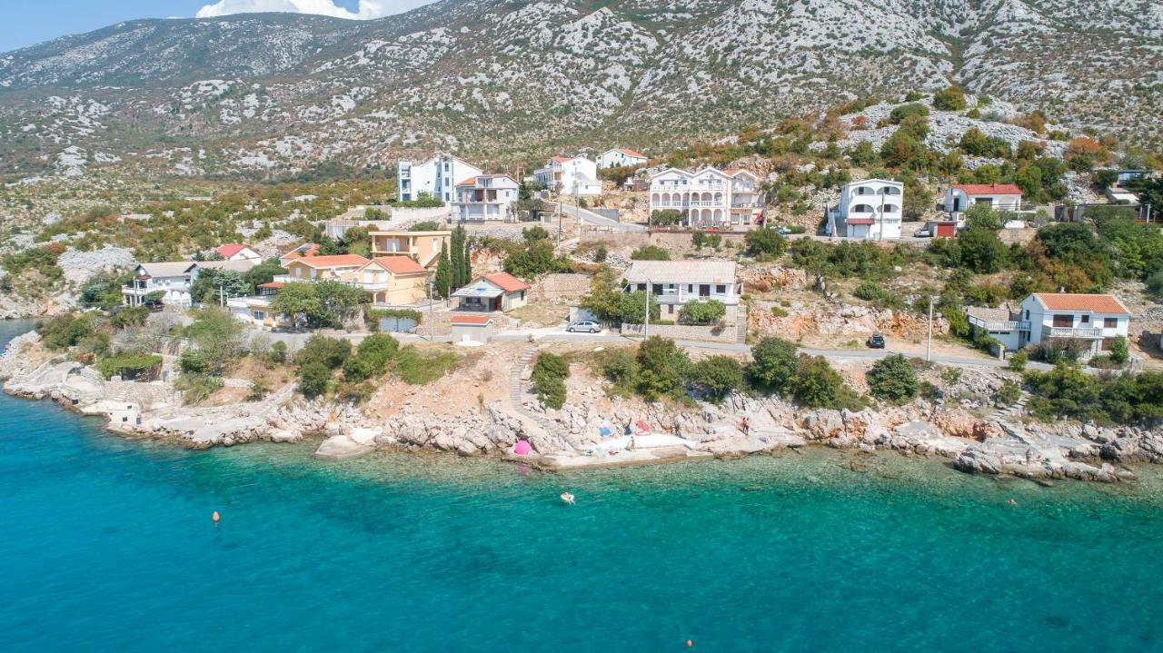 Apartmani Marijana Cesarica Esterno foto