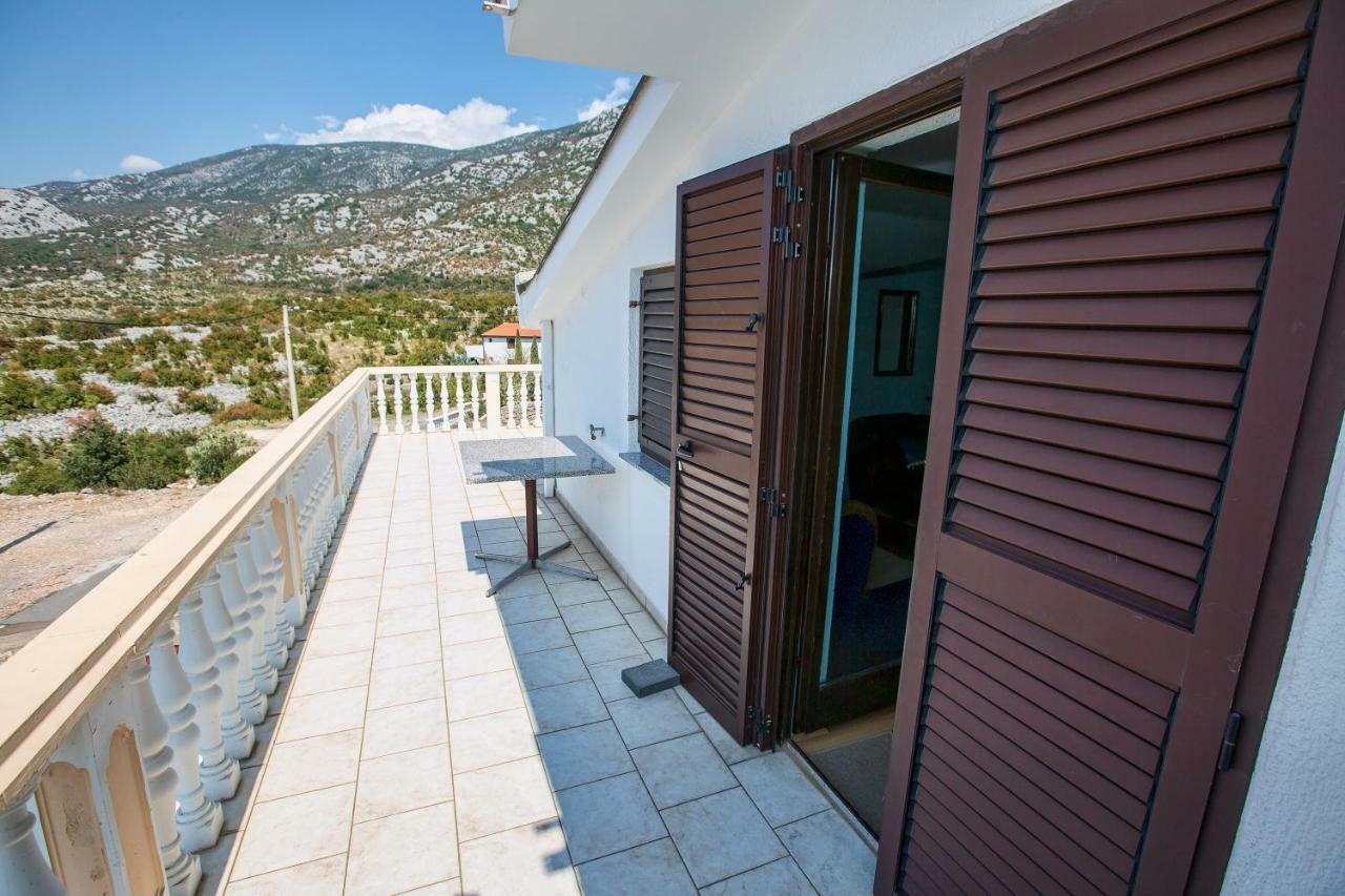 Apartmani Marijana Cesarica Esterno foto